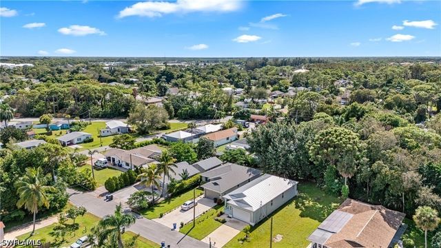 10004 Connecticut ST, Bonita Springs, FL 34135