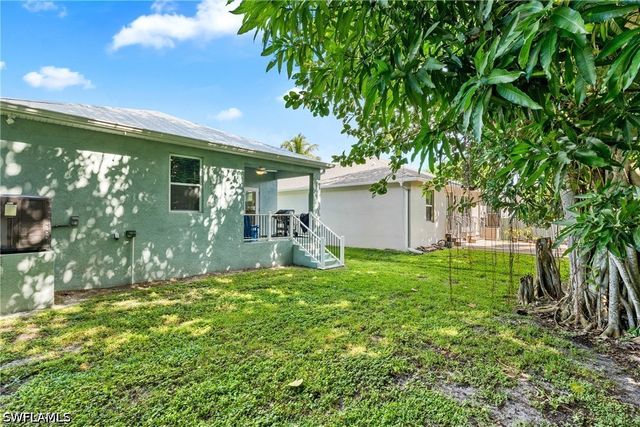 10004 Connecticut ST, Bonita Springs, FL 34135