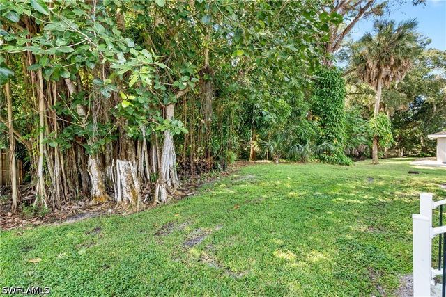 10004 Connecticut ST, Bonita Springs, FL 34135