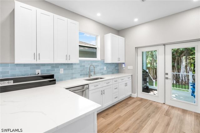 10004 Connecticut ST, Bonita Springs, FL 34135