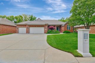 7 E Stonebridge Cir, Wichita, KS 67230