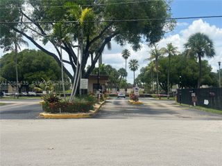 3121 NW 47th Ter 212, Lauderdale Lakes, FL 33319