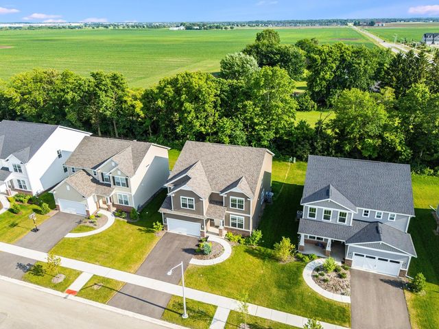 2225 Bent Grass Way, Bolingbrook, IL 60490