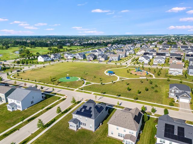 2225 Bent Grass Way, Bolingbrook, IL 60490