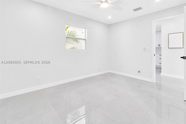 8957 NW 44th Ct, Sunrise, FL 33351