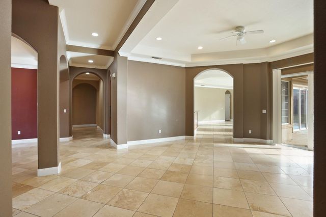 4520 E Morada Ln, Stockton, CA 95212