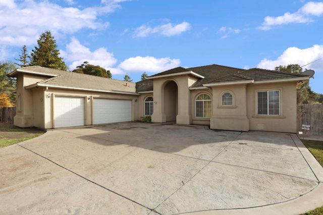 4520 E Morada Ln, Stockton, CA 95212