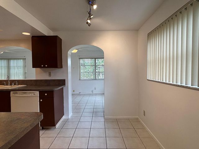 5611 NW 49TH Terrace, Tamarac, FL 33319