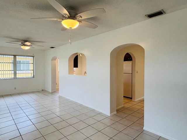5611 NW 49TH Terrace, Tamarac, FL 33319