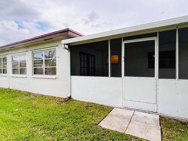 5611 NW 49TH Terrace, Tamarac, FL 33319