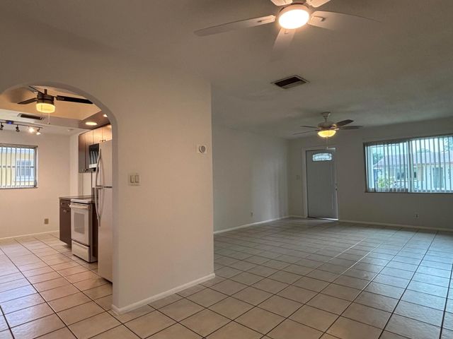 5611 NW 49TH Terrace, Tamarac, FL 33319