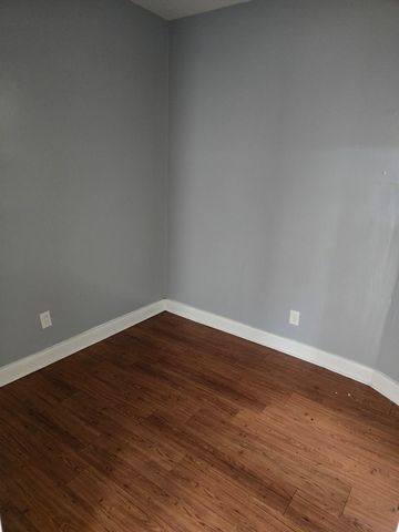 5621 S Green Street, Chicago, IL 60621