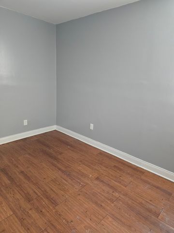 5621 S Green Street, Chicago, IL 60621