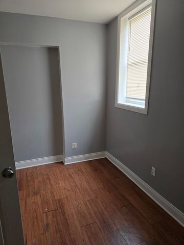 5621 S Green Street, Chicago, IL 60621