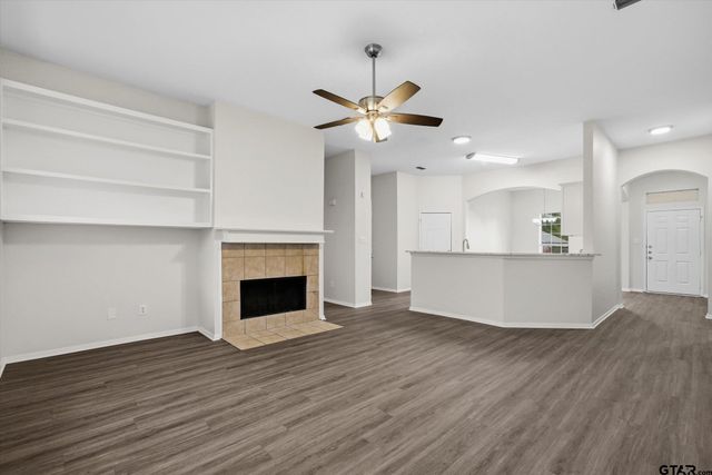 1811 Ruby Cv, Whitehouse, TX 75791