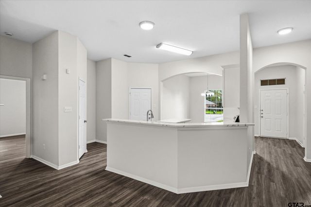 1811 Ruby Cv, Whitehouse, TX 75791