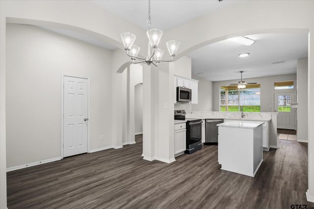 1811 Ruby Cv, Whitehouse, TX 75791