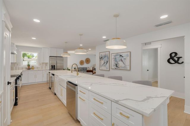 2528 4TH AVENUE S, St Petersburg, FL 33712
