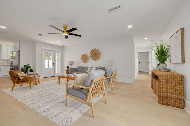 2528 4TH AVENUE S, St Petersburg, FL 33712