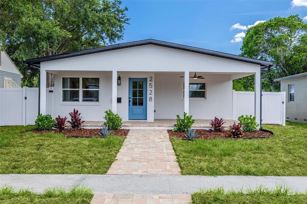 2528 4TH AVENUE S, St Petersburg, FL 33712