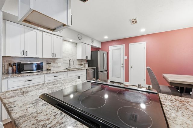 423 Charlotte Street, Duncanville, TX 75137