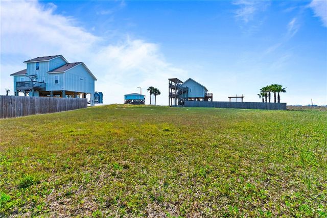 169 Breezy Ct, Port Aransas, TX 78373