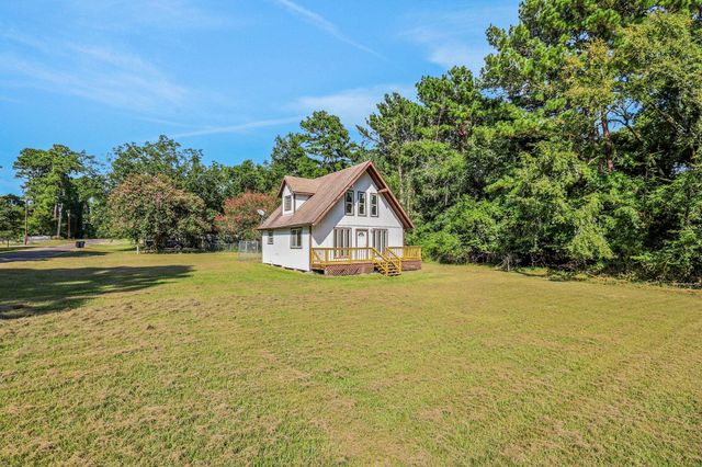 701 Mockingbird Hills, Livingston, TX 77351