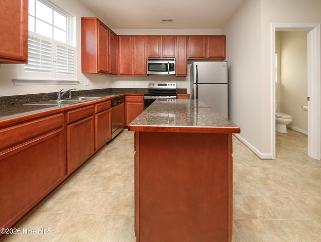 1400 Charlotte Street, Elizabeth City, NC 27909