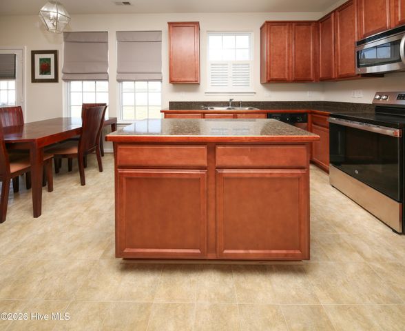 1400 Charlotte Street, Elizabeth City, NC 27909