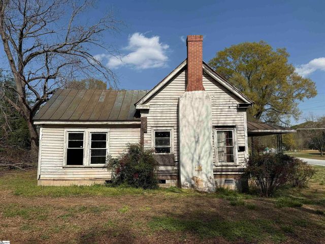 16 Ropp Street, Gray Court, SC 29645