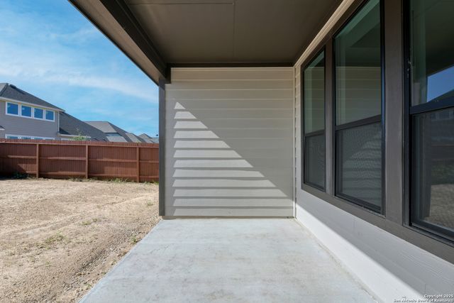 168 Heidi Hill, Castroville, TX 78253