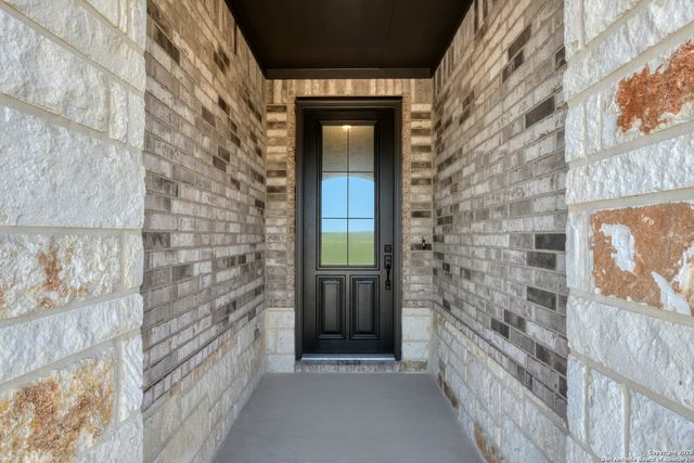 168 Heidi Hill, Castroville, TX 78253