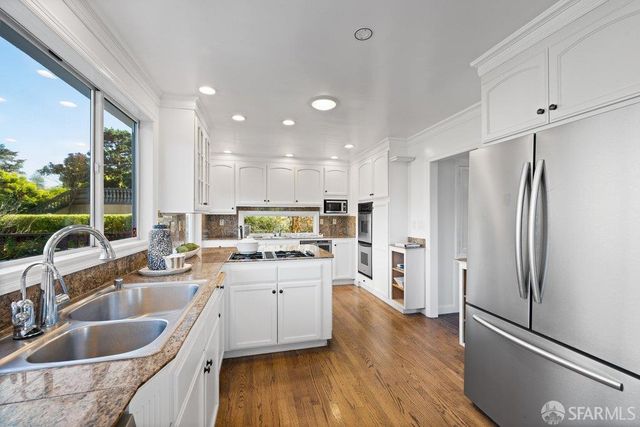 22 25th Avenue, San Francisco, CA 94121