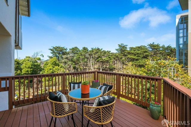 22 25th Avenue, San Francisco, CA 94121