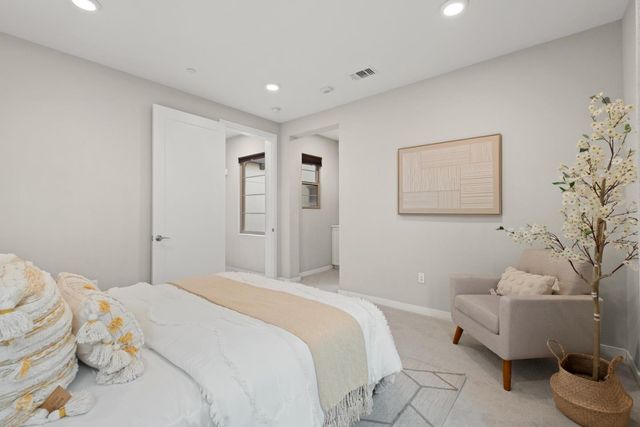 1071 Dewberry Place 102, San Jose, CA 95131