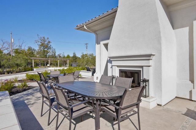 1071 Dewberry Place 102, San Jose, CA 95131