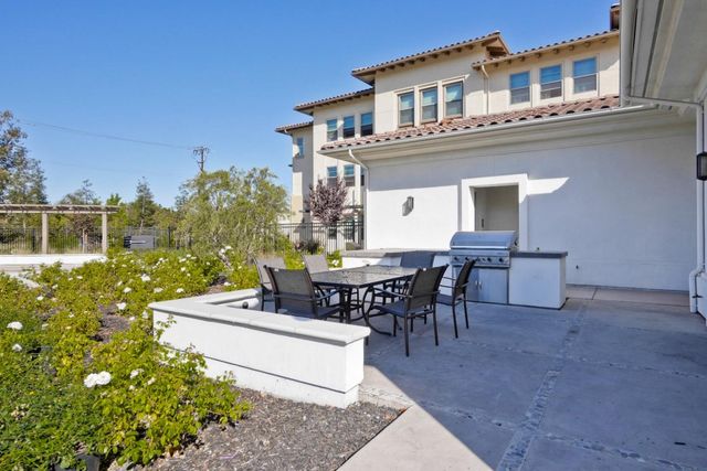 1071 Dewberry Place 102, San Jose, CA 95131