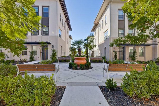 1071 Dewberry Place 102, San Jose, CA 95131