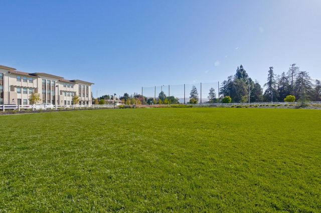 1071 Dewberry Place 102, San Jose, CA 95131