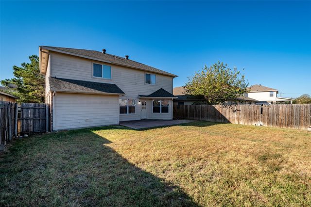 228 Memory Drive, Fort Worth, TX 76108