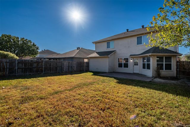 228 Memory Drive, Fort Worth, TX 76108