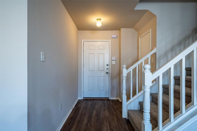 228 Memory Drive, Fort Worth, TX 76108