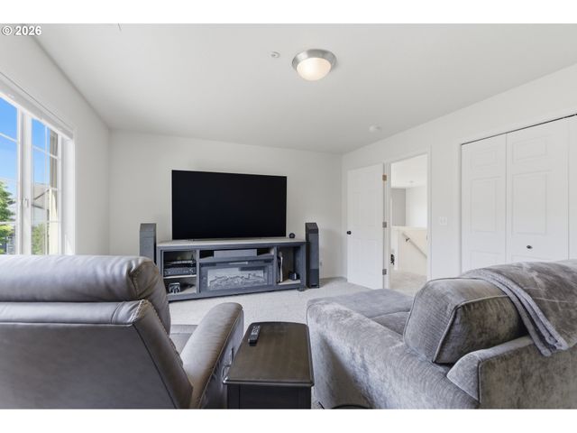 11132 Sw BARBER St, Wilsonville, OR 97070