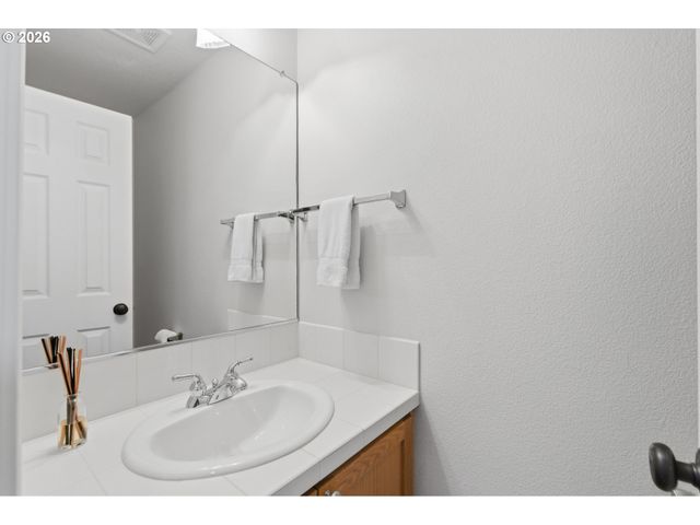 11132 Sw BARBER St, Wilsonville, OR 97070