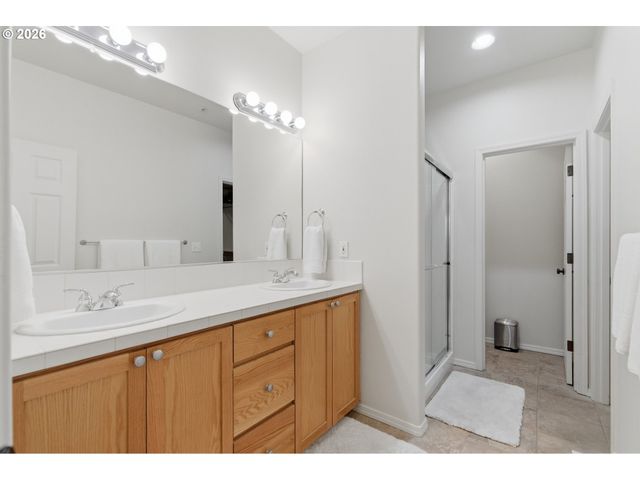 11132 Sw BARBER St, Wilsonville, OR 97070