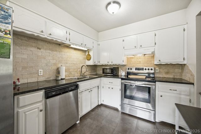 203 NW Church Street, Krebs, OK 74501