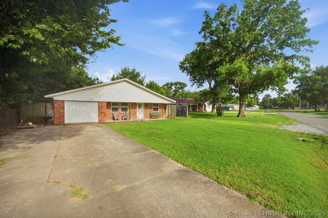 203 NW Church Street, Krebs, OK 74501