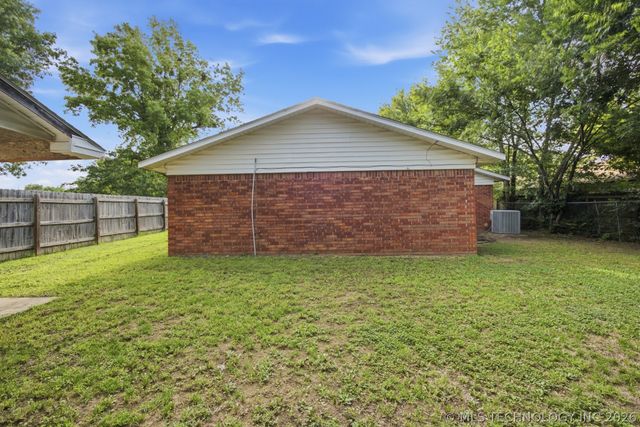 203 NW Church Street, Krebs, OK 74501