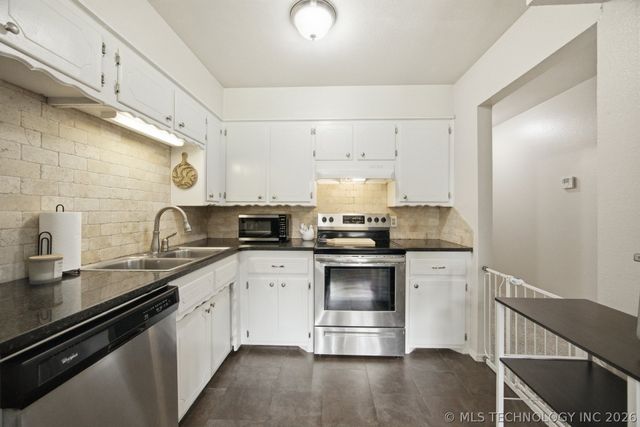 203 NW Church Street, Krebs, OK 74501