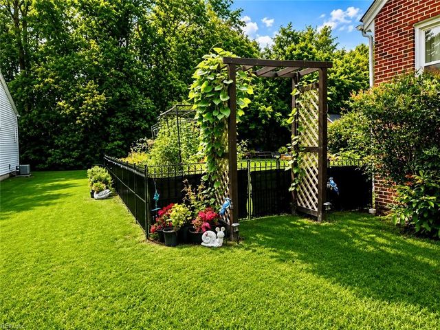 6754 S Quay RD, Suffolk, VA 23437